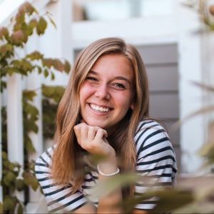 Meet your Posher, Avery